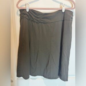 Athleta‎ olive green skirt. No size tag. See measurements.